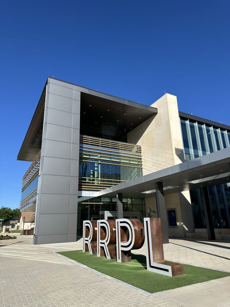 An Ode to the Round Rock Public Library